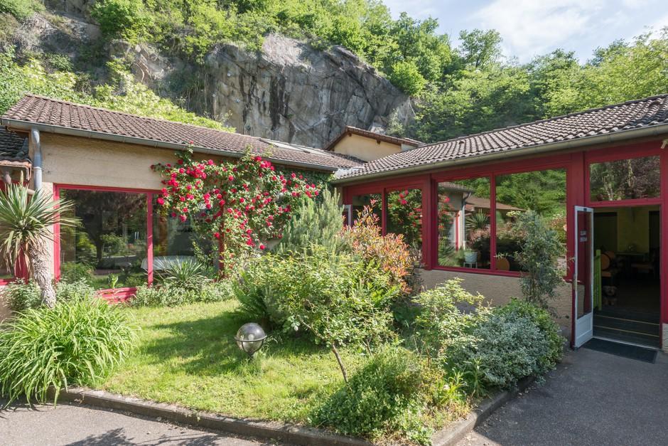 Hotellerie De La Cascade Saint-Genis-les-Ollières Εξωτερικό φωτογραφία