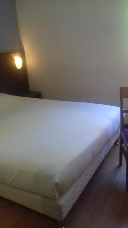 Hotellerie De La Cascade Saint-Genis-les-Ollières Εξωτερικό φωτογραφία